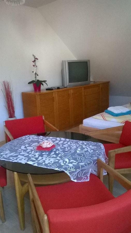 Ferienwohnung Am Bodensee Mit 3 Schlafzimmer Ueber 2 Etage Mit Kleine Balkon Bis 7 Personen Uberlingen Esterno foto